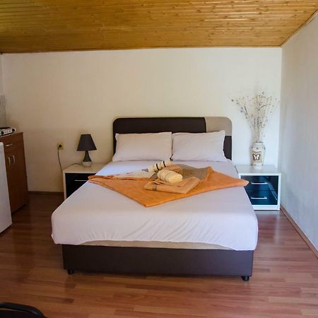 Studio-Apartman Milena Подгорица Экстерьер фото