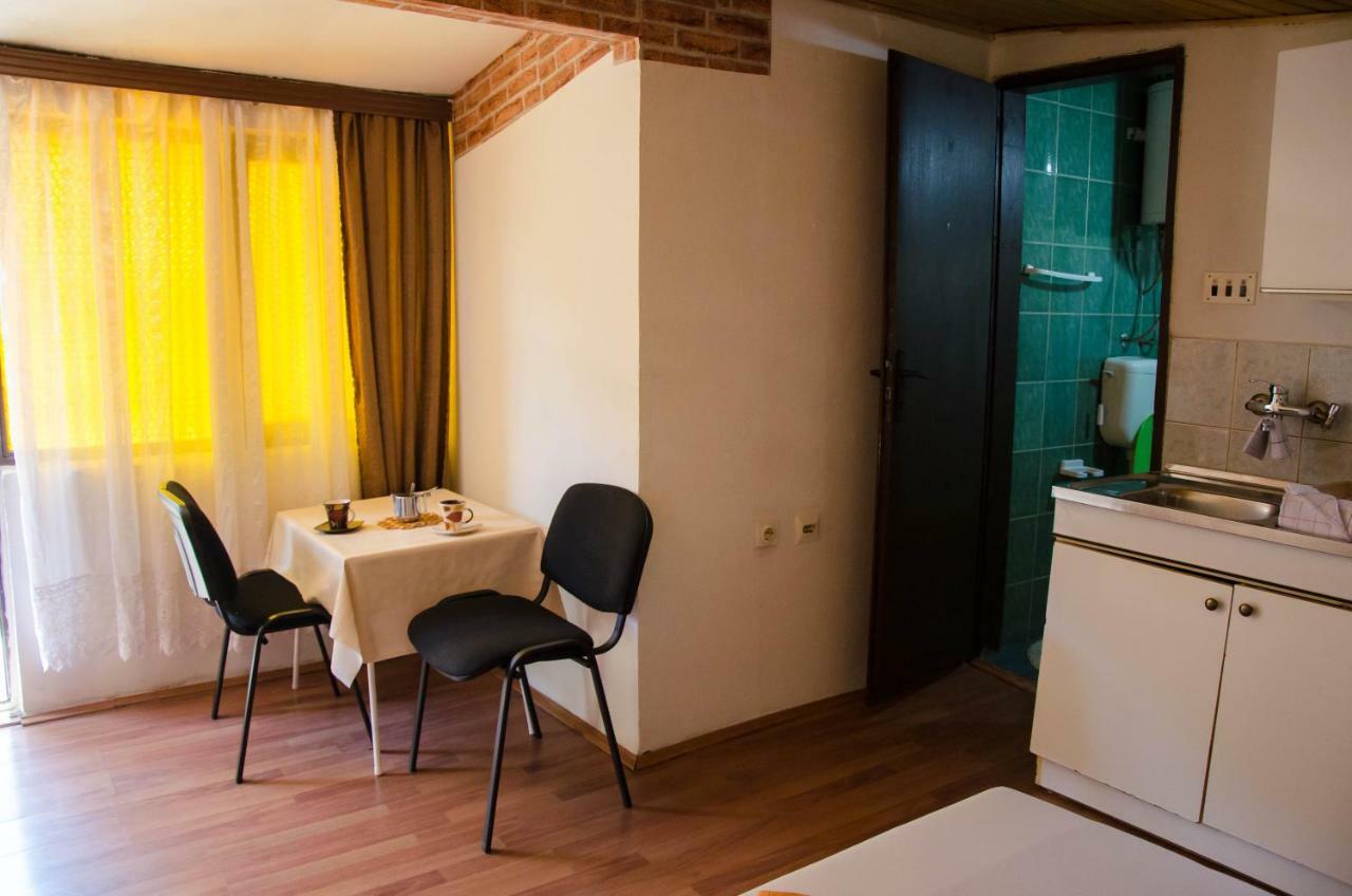 Studio-Apartman Milena Подгорица Экстерьер фото